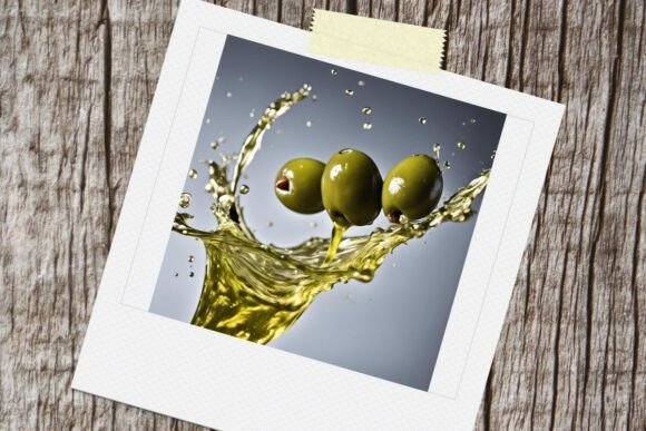 The Rich, Fluid Essence of Olive 🫒 Oil